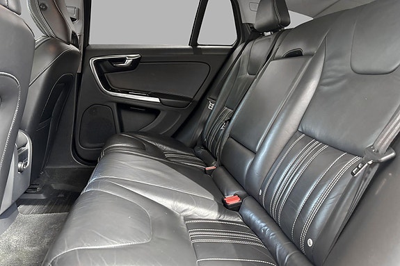 Volvo V60 17 of 27