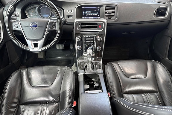 Volvo V60 10 of 27
