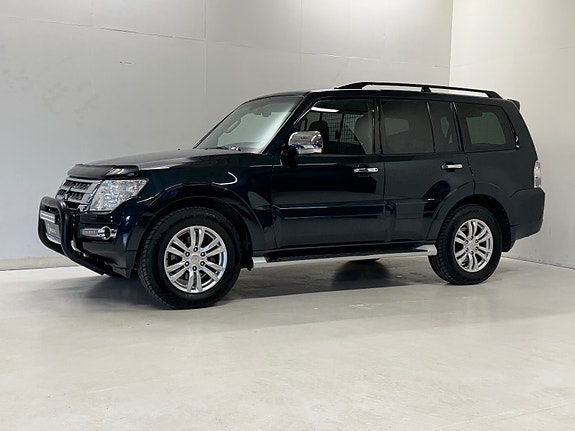 Mitsubishi Pajero 5 of 27