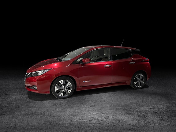 Nissan Leaf 2 of 14