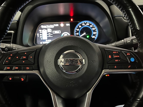 Nissan Leaf 8 of 14