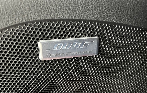 Nissan Leaf 9 of 14