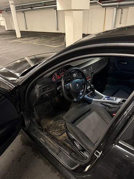 BMW 320d 9 of 14