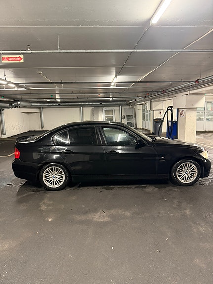 BMW 320d 3 of 14