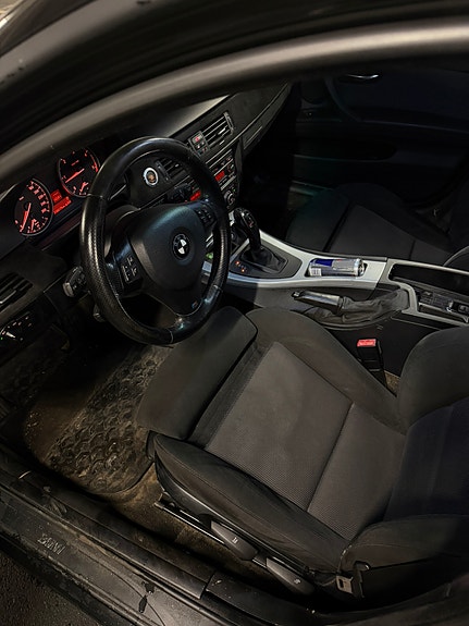 BMW 320d 10 of 14