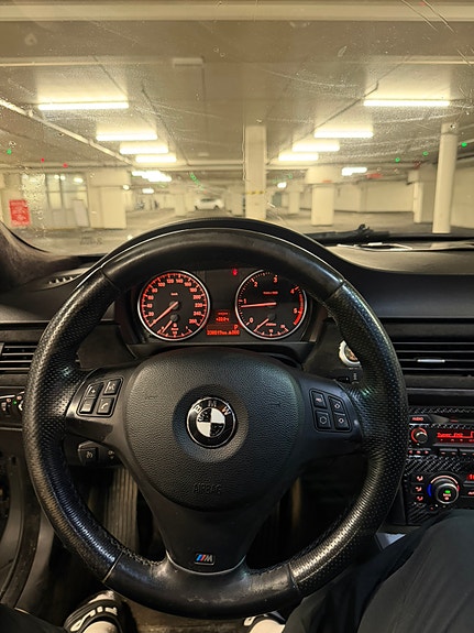 BMW 320d 11 of 14