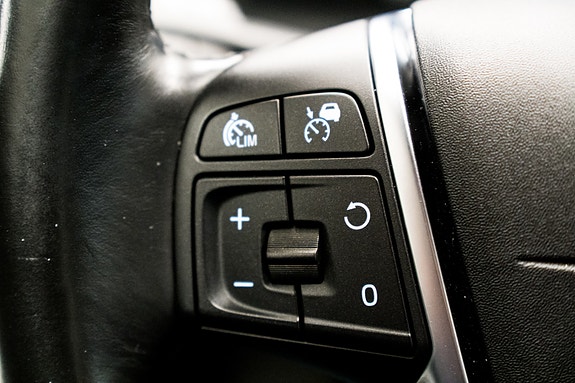 Volvo V60 26 of 30