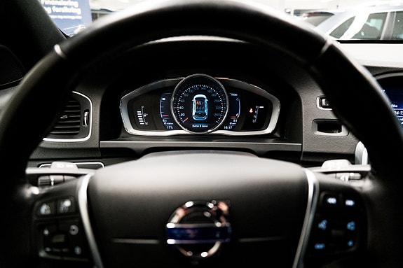 Volvo V60 14 of 30
