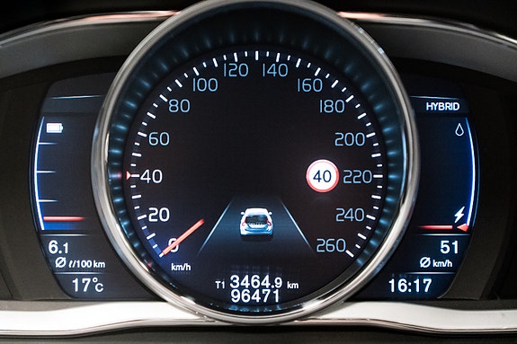 Volvo V60 16 of 30