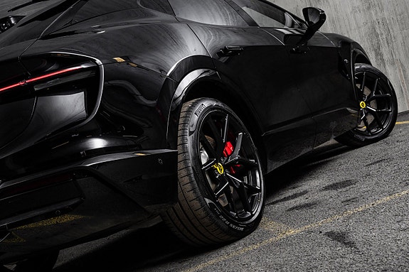 Lotus Eletre 13 of 30