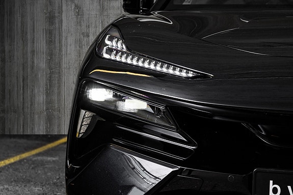 Lotus Eletre 5 of 30