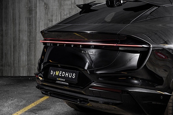 Lotus Eletre 12 of 30