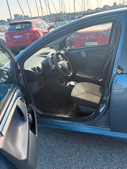 Toyota Aygo 8 of 15