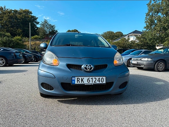 Toyota Aygo 3 of 15