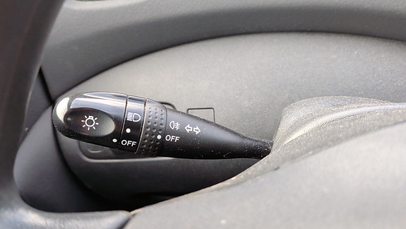 Toyota Yaris Verso 9 of 12