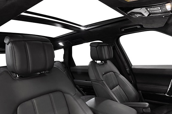 Land Rover Range Rover Sport 21 of 30