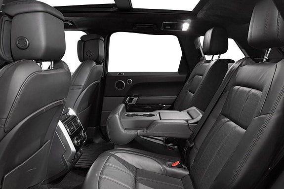 Land Rover Range Rover Sport 22 of 30