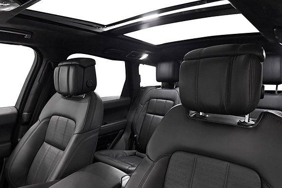 Land Rover Range Rover Sport 17 of 30