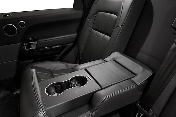 Land Rover Range Rover Sport 23 of 30