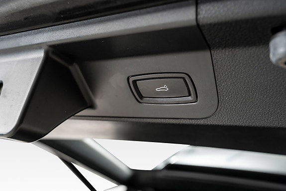 Porsche Panamera 14 of 30