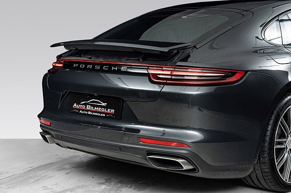 Porsche Panamera 9 of 30