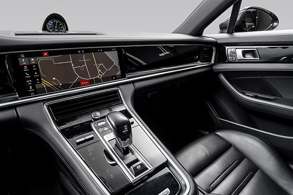 Porsche Panamera 30 of 30