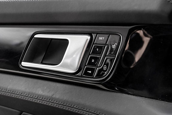 Porsche Panamera 15 of 30