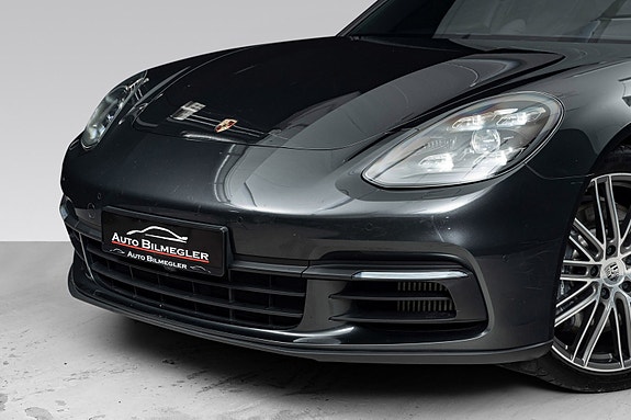 Porsche Panamera 7 of 30