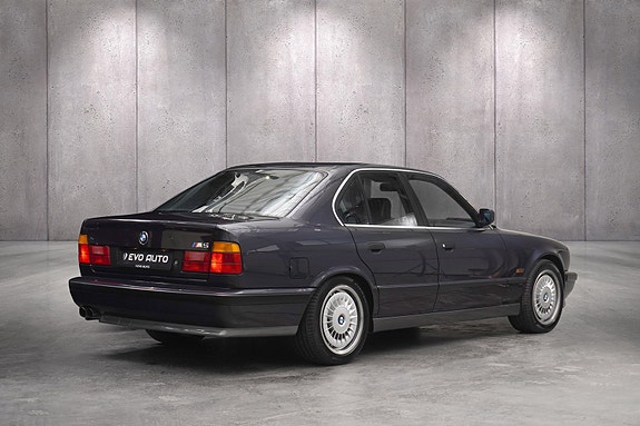 BMW M5 10 of 30