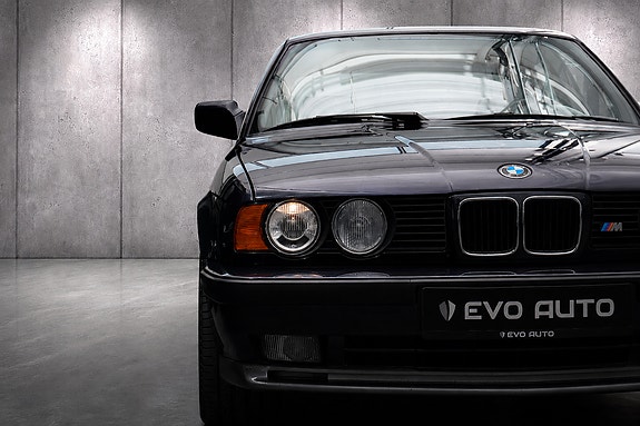 BMW M5 2 of 30