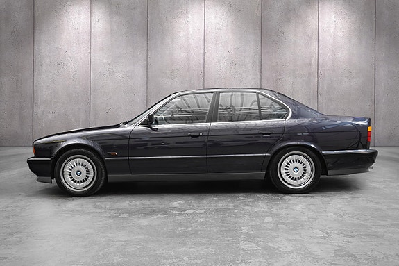 BMW M5 9 of 30