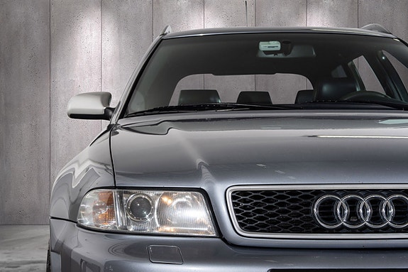 Audi RS4 16 of 28