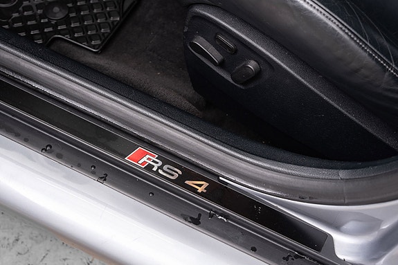 Audi RS4 17 of 28