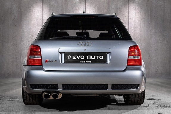 Audi RS4 14 of 28