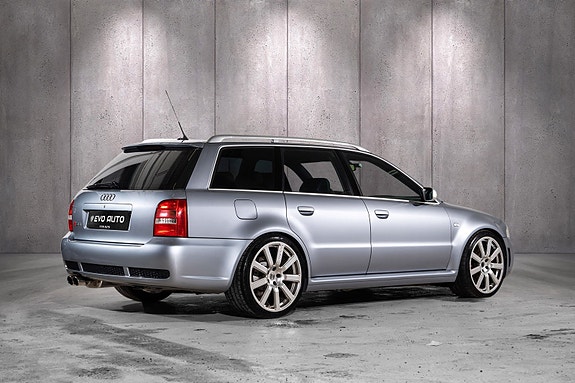 Audi RS4 25 of 28