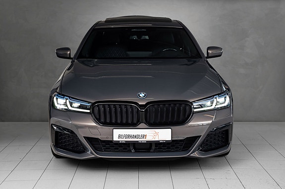 BMW 545e 2 of 30