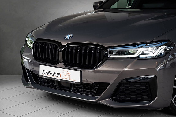 BMW 545e 8 of 30
