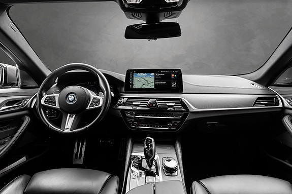 BMW 545e 13 of 30