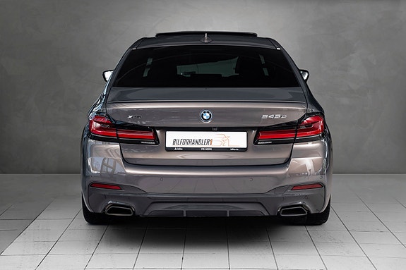 BMW 545e 7 of 30