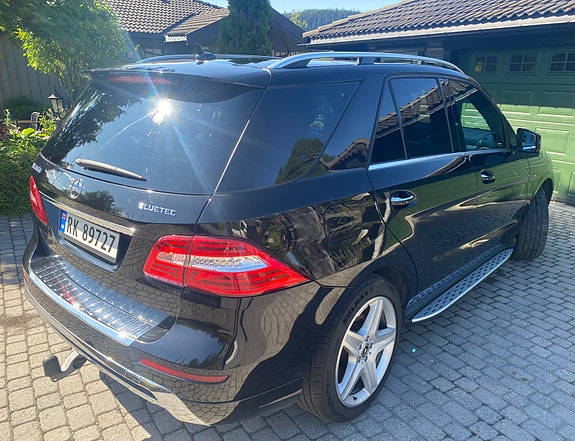 Mercedes-Benz ML350 5 of 30