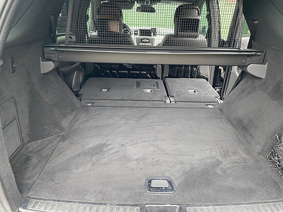 Mercedes-Benz ML350 26 of 30