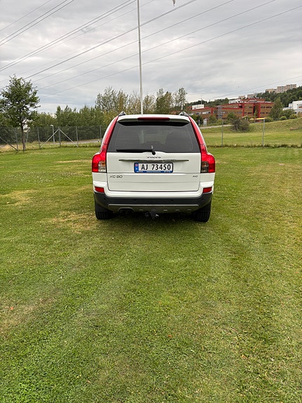 Volvo XC90 5 of 30