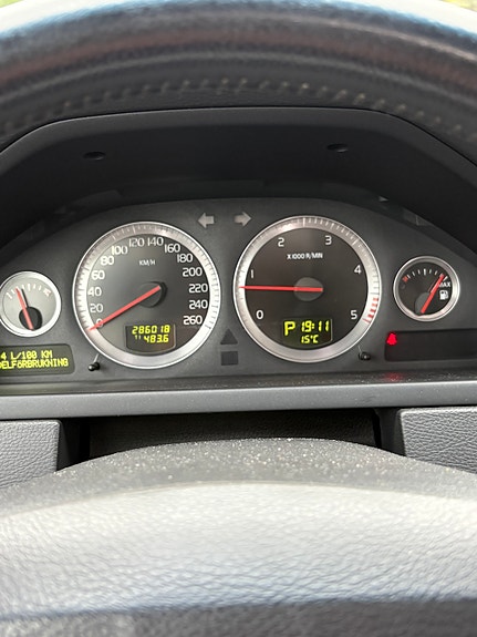 Volvo XC90 17 of 30