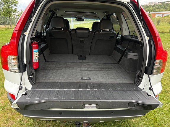 Volvo XC90 9 of 30