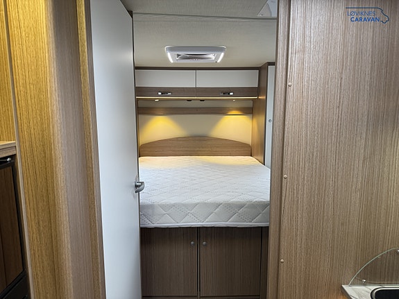 Carado T449 - Queenbed - Klasse B! 28 of 30