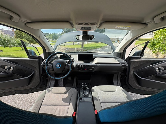 BMW i3 10 of 17