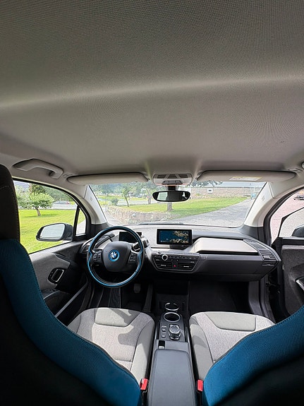 BMW i3 8 of 17