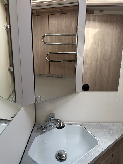 KABE Royal XL KS 22 of 30