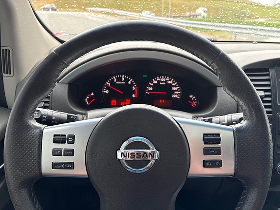 Nissan Pathfinder 22 of 30