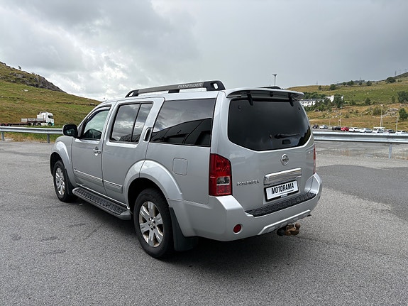 Nissan Pathfinder 5 of 30